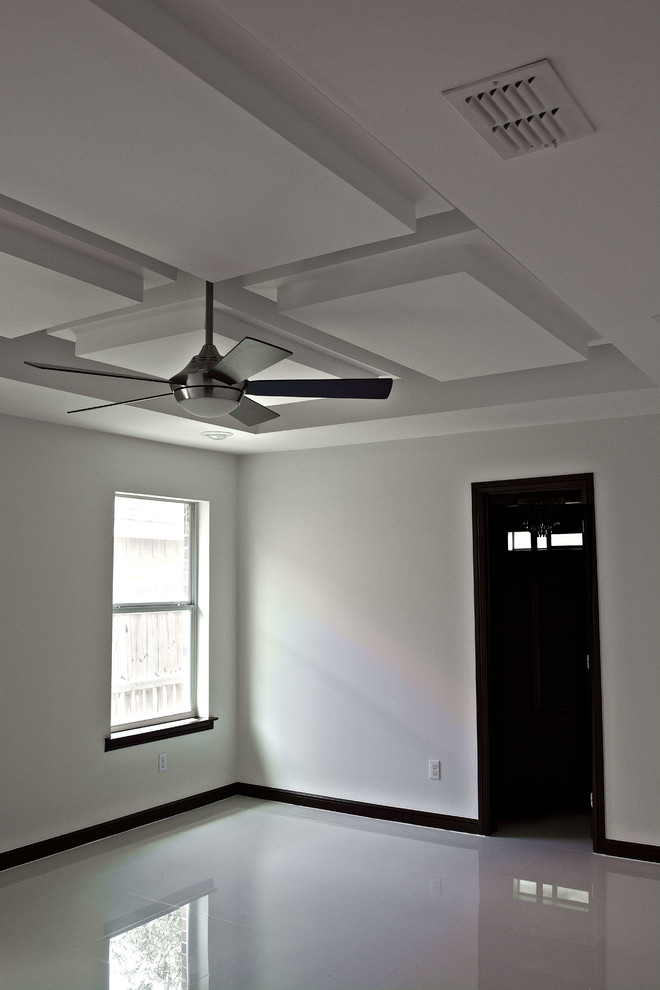 Home design - transitional home design idea in Austin