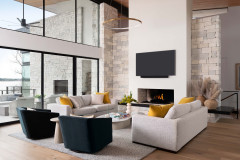 Houzz Tour: Warm Contemporary Style on a Texas Lake