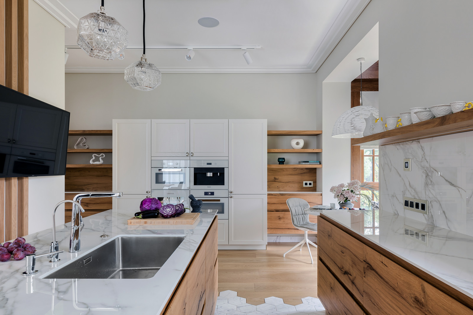 Дом с потайной лестницей