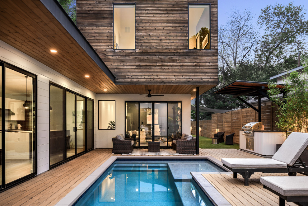 Inspiration for a contemporary courtyard pool in Austin.