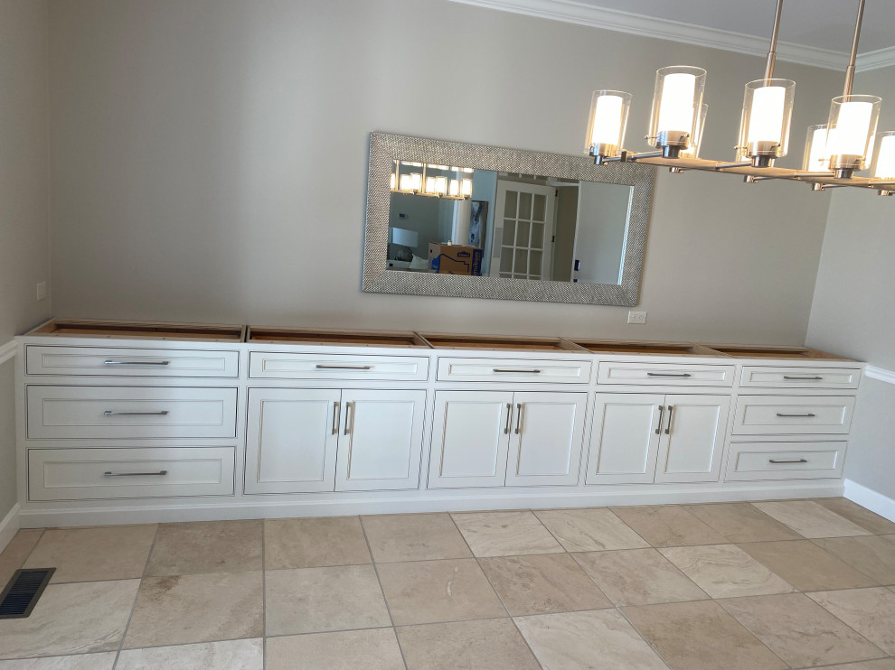 Breakfast nook/Dining room