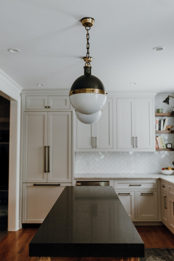 Kitchen - transitional kitchen idea in Cleveland