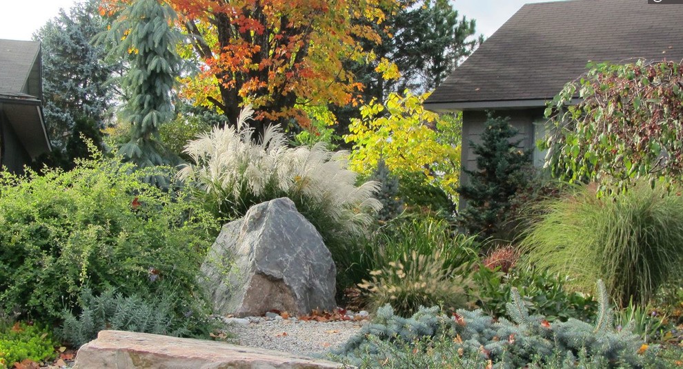 This is an example of an asian garden in Ottawa.