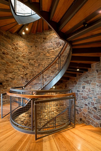 Listing - Hillcrest Lodge montagne-escalier