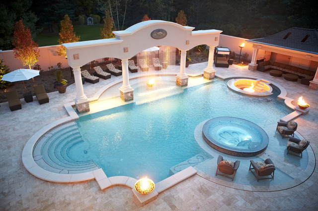 Backyard Luxury Resort klassisk-pool