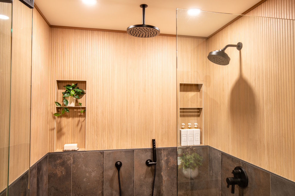 Black & Gold Brizo Shower Fixtures | Luxury Bathroom