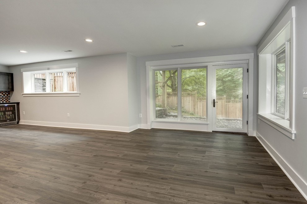 Example of a transitional home design design in DC Metro