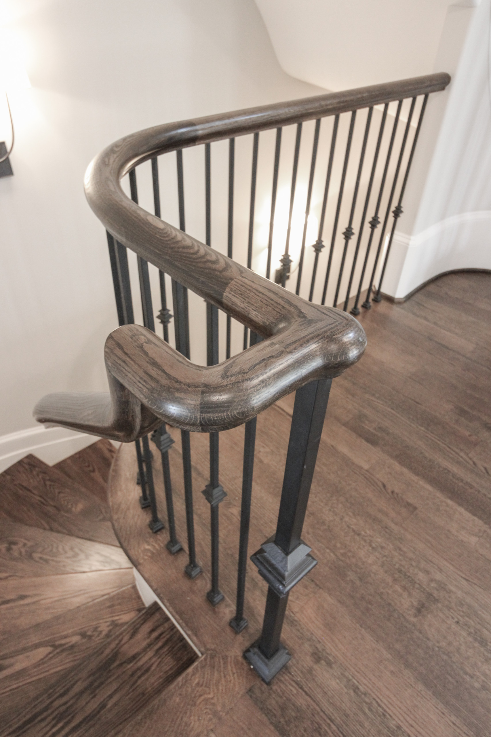 86_ Gorgeous Floating Curved Staircase, McLean VA 22066