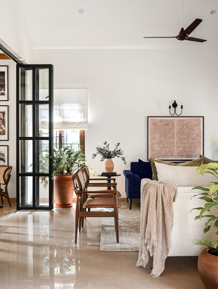 Mediterranes Wohnzimmer in Bangalore