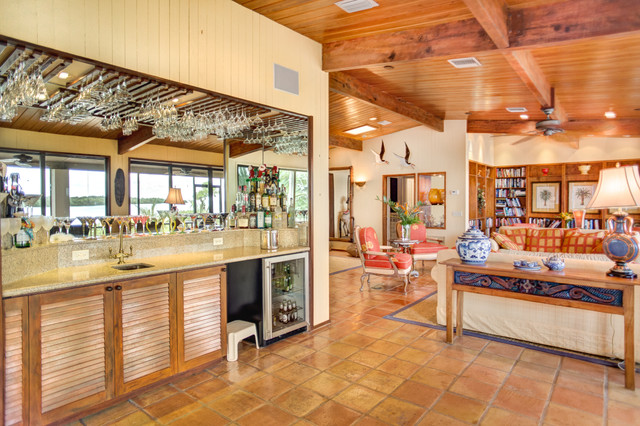 16979 Captiva Dr. classique-chic-salon