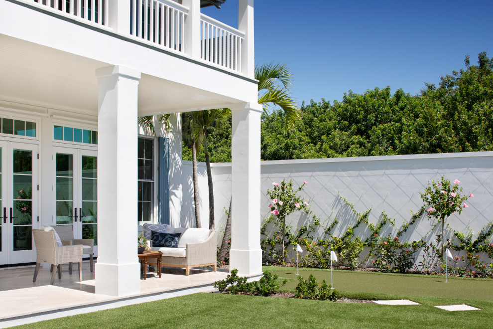 Inspiration for a beach style exterior in Miami.