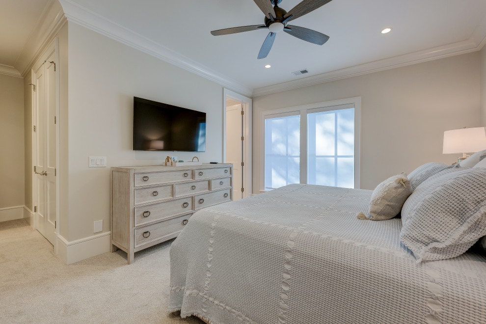Guest bedroom 2nd floor