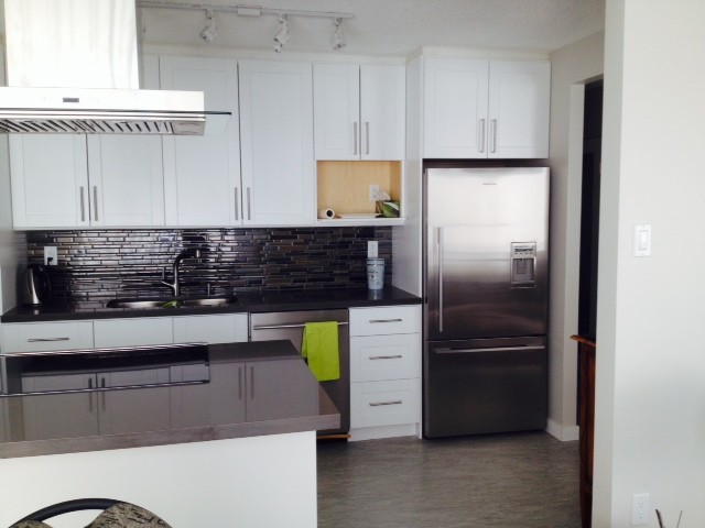 Modern Look - Modern - Kitchen - Vancouver - by Cabinets R Us