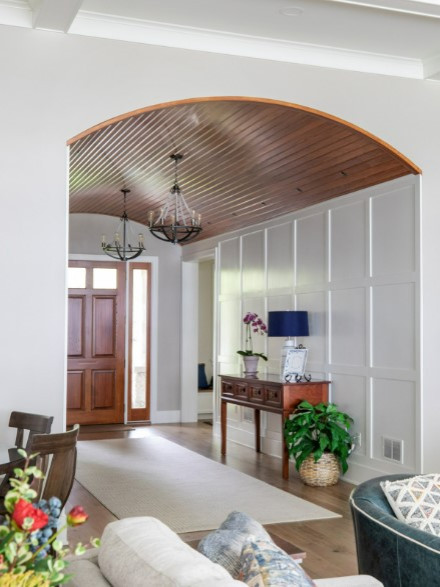 Entryway - entryway idea in Milwaukee