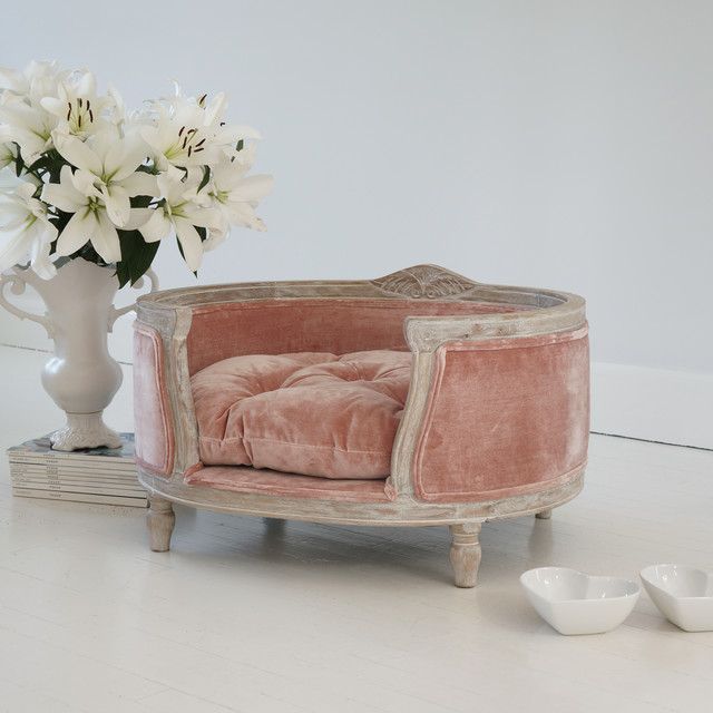 Posh Pooch Pink Pet Bed Traditional Sus By The French Posh Pooch Pink Pet Bed Traditional