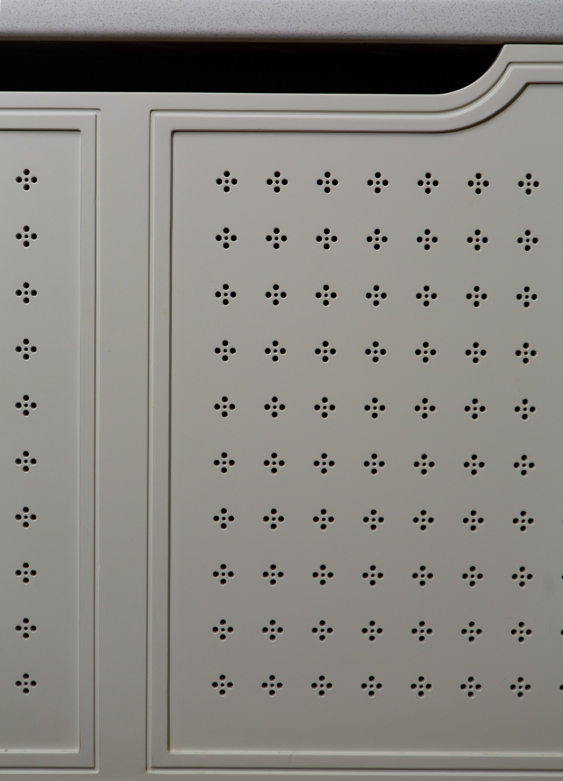 Кухня строгих форм для мужчины хирурга