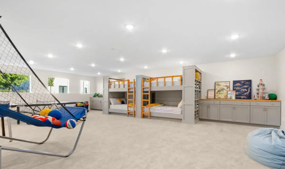 Home design - transitional home design idea