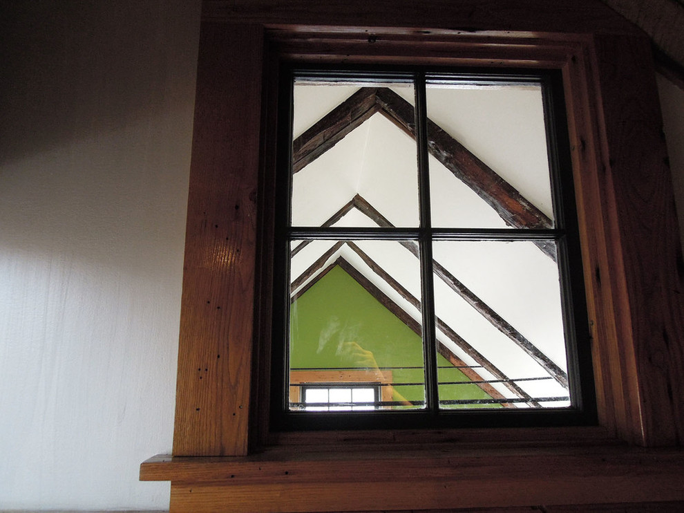 Inspiration for a rustic home design remodel in Bridgeport