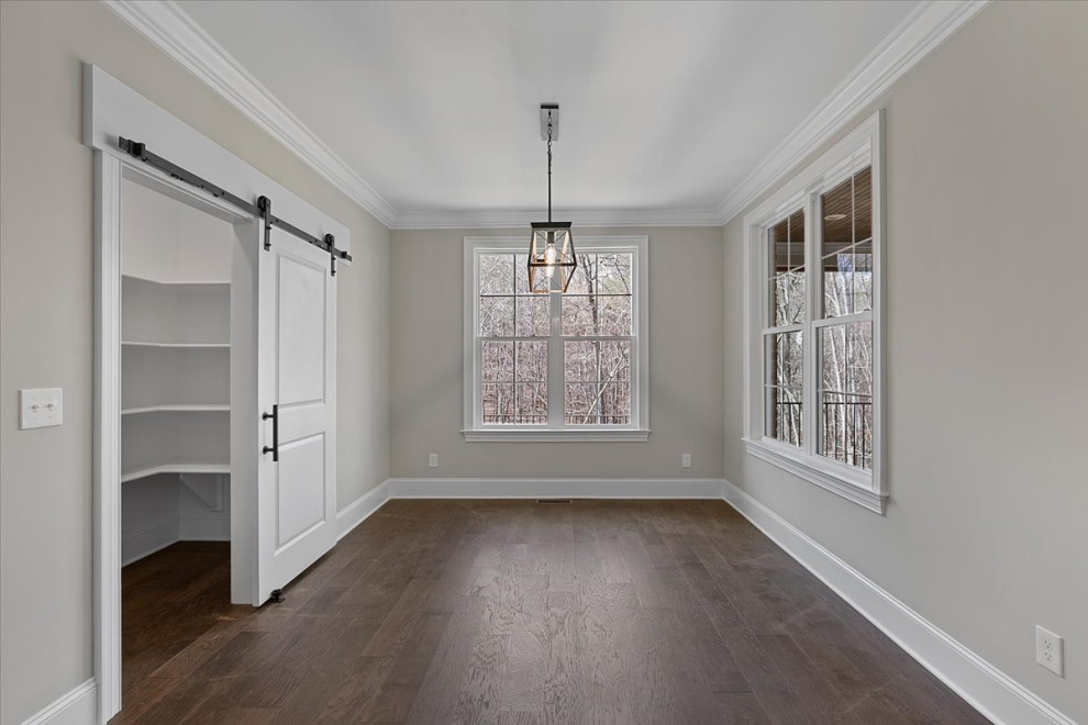 Dining room - transitional dining room idea