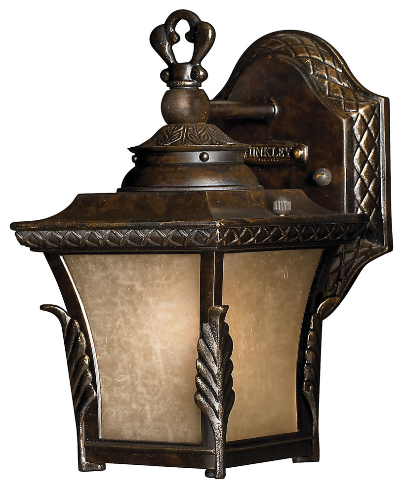 Hinkley Brynmar 1-Light Regency Bronze Wall Lantern