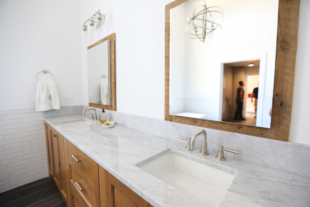 Home design - transitional home design idea