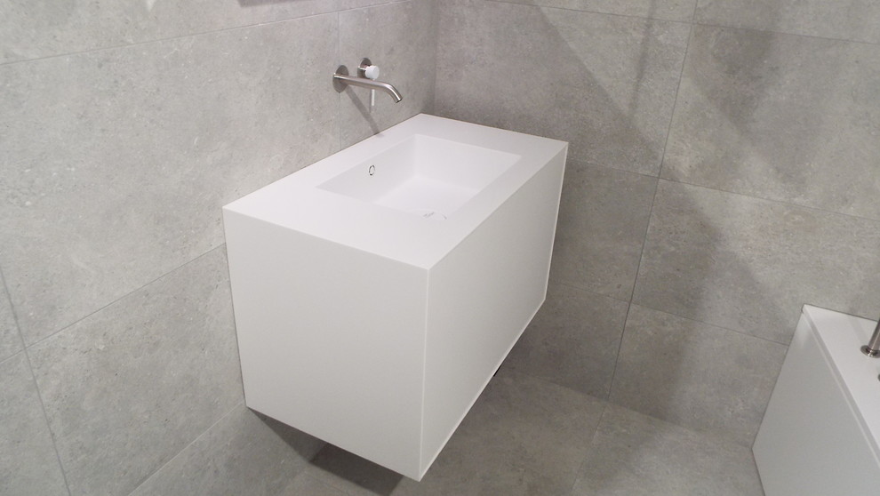Corian bathroom