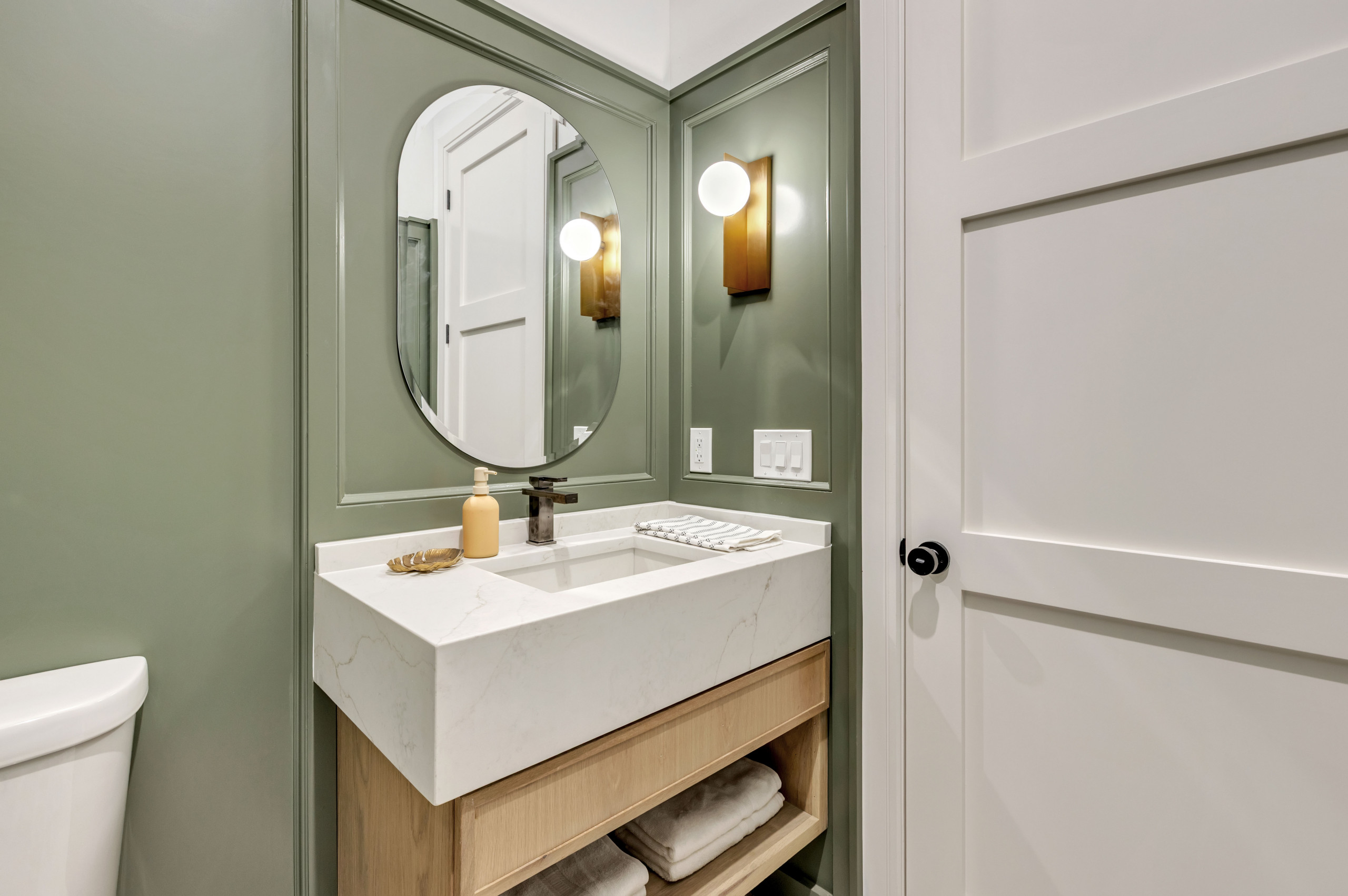 1826 Luxury Build