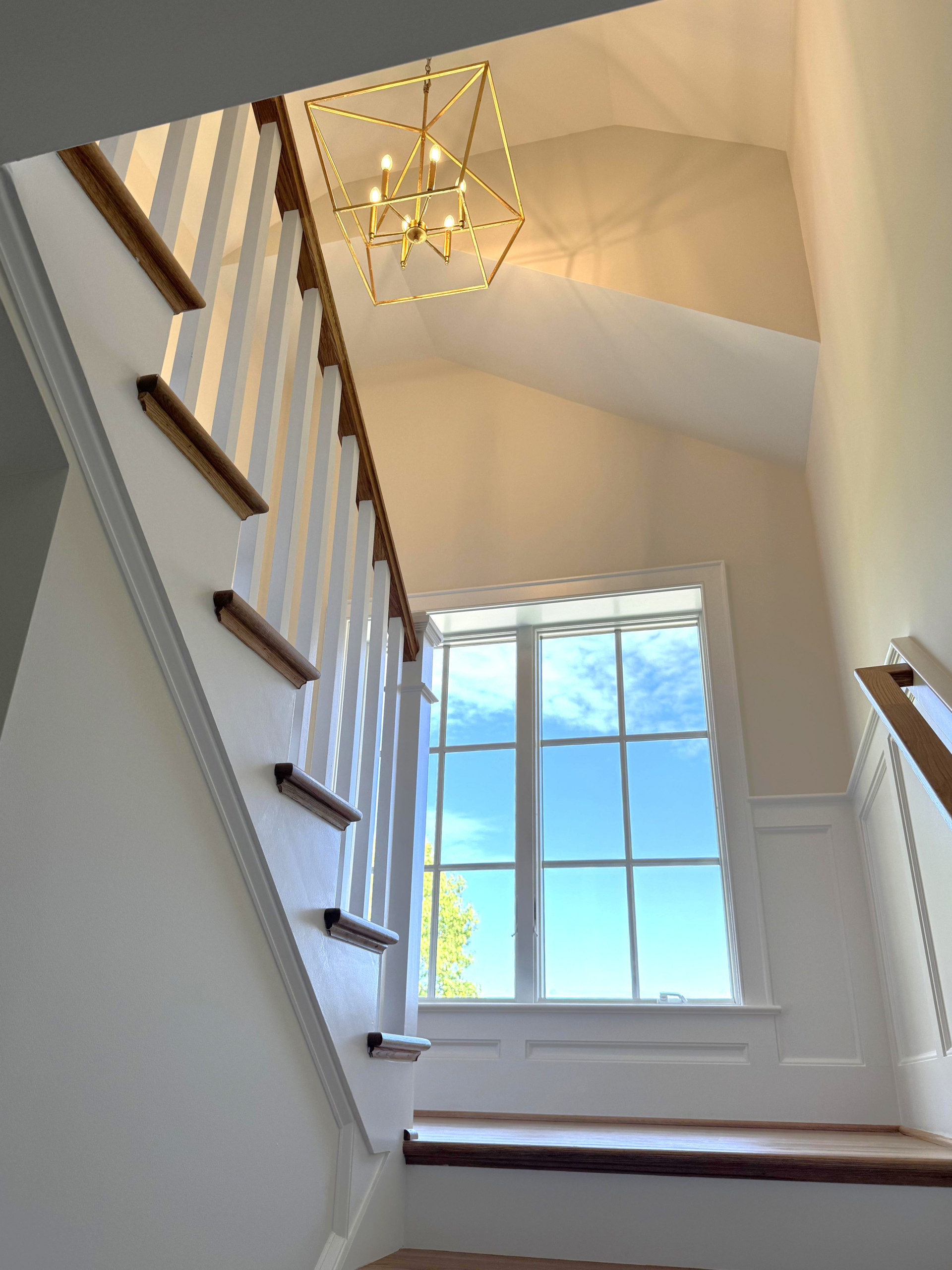141_Timeless U Shaped Stair with Traditional Box Newels, Arlington, VA 22207
