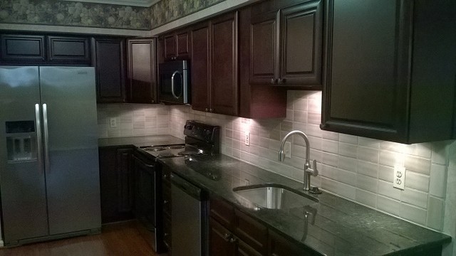 Promo Kitchen All Wood Cabinets Peacock Green Granite