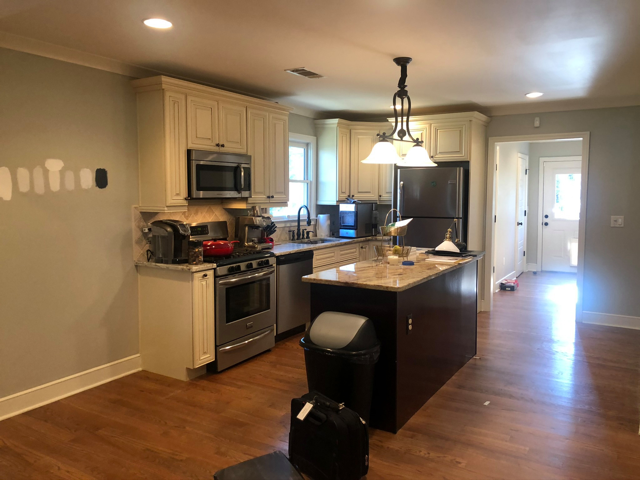 GLENWOOD blue and white kitchen