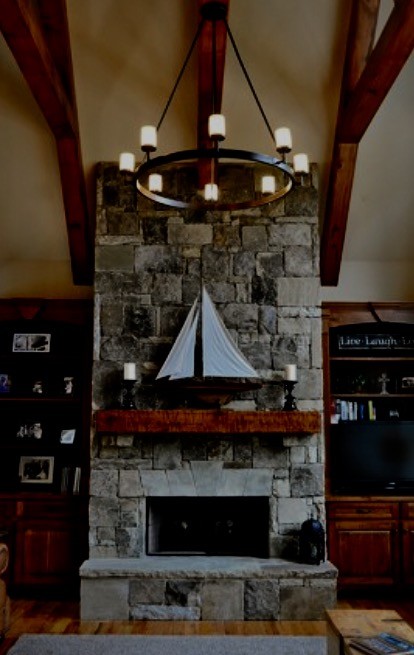 Example of a transitional home design design in Chicago