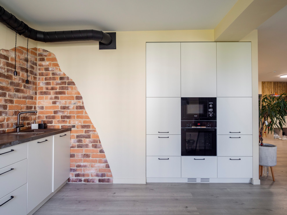 Кухня в стиле неоклассика без верхних модулей