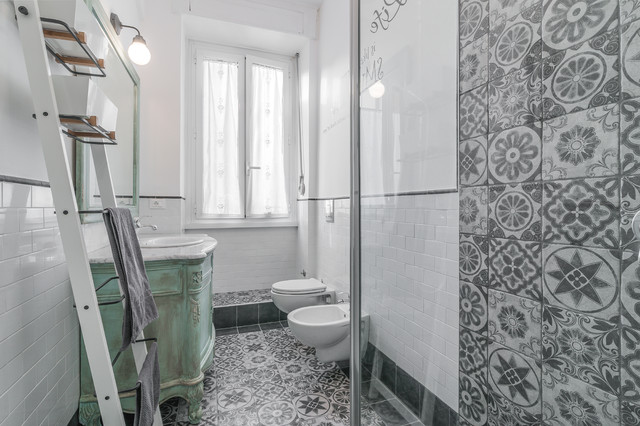 Bagno con piastrelle spagnole romantico-cuarto-de-bano