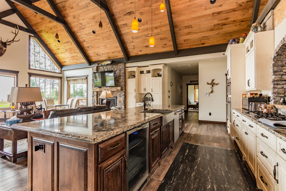 Kitchen - rustic kitchen idea