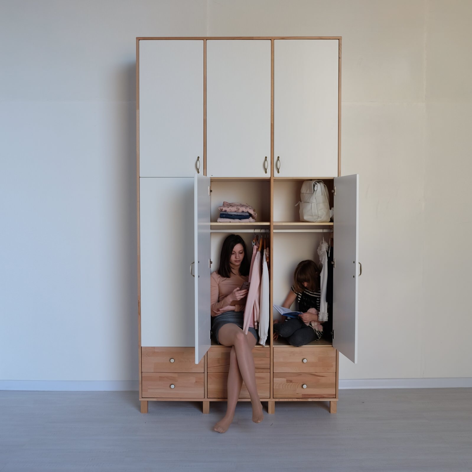 Детские шкафы и стеллажи