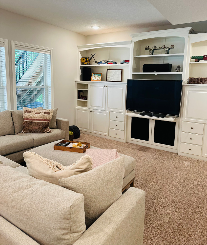 A TV/Game Space for Larger Groups