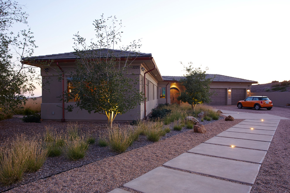 Photo of a contemporary garden in San Luis Obispo.