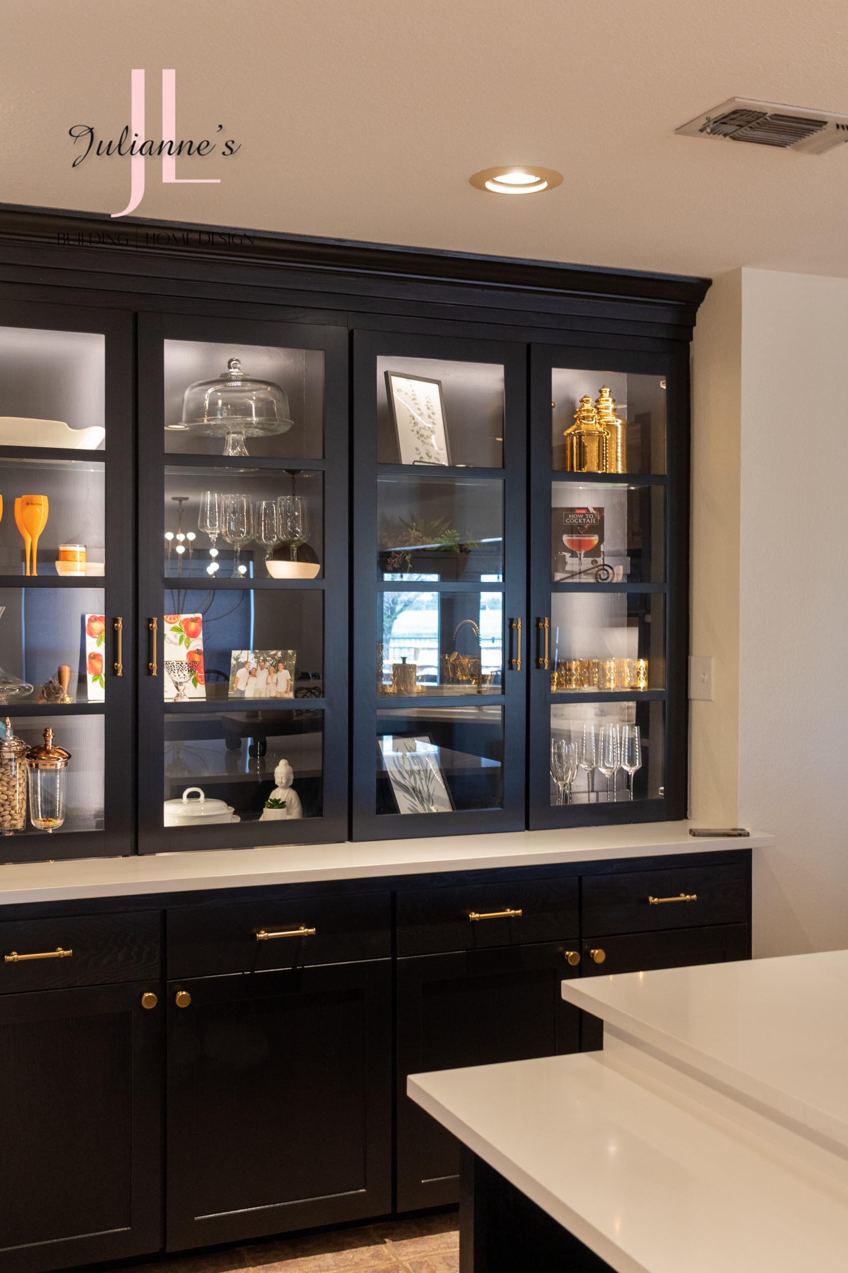 Custom Kitchen Cabinet