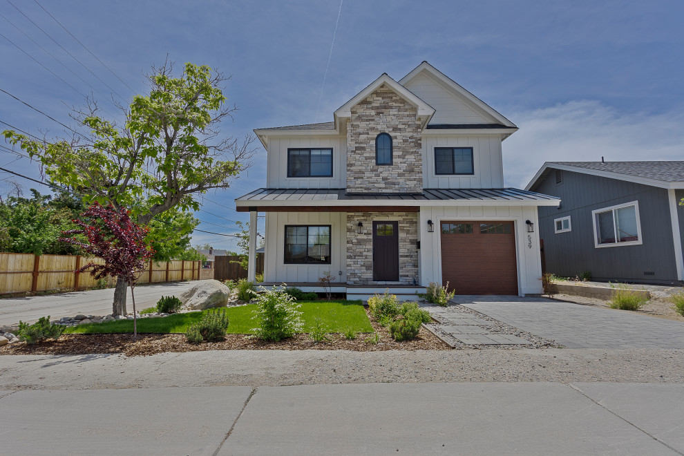 Home design - transitional home design idea
