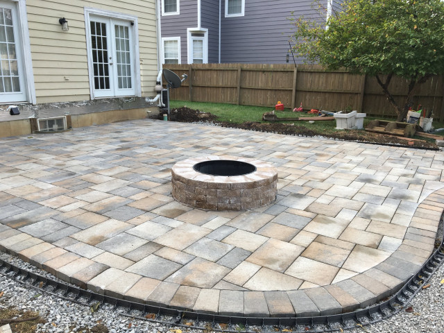 Hardscaping american-traditional-patio