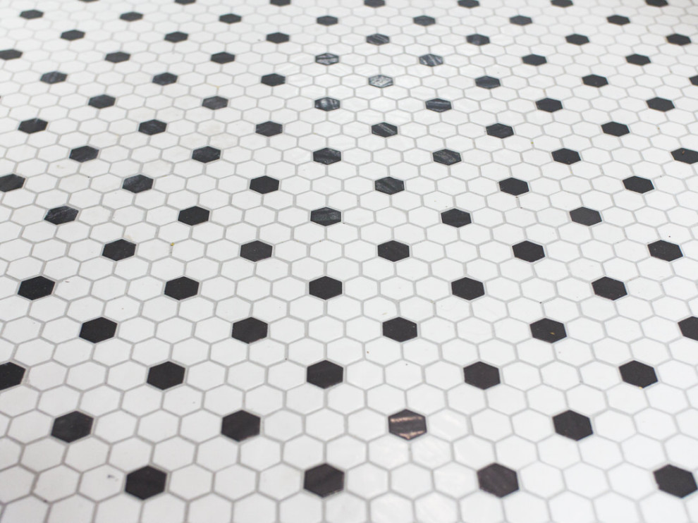 Hancock Street, Portland Victorian Bathroom Portland by MTG