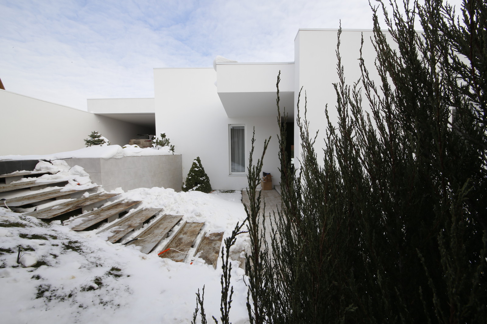 Современный дом c бассейном в Ростовской области