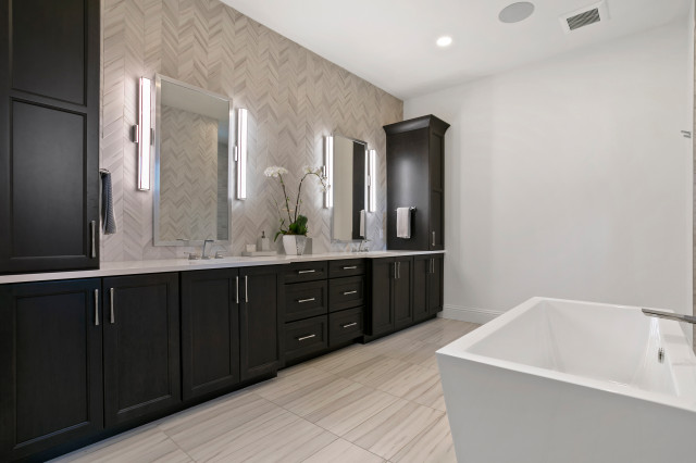Sunset Blvd. - Transitional bathroom