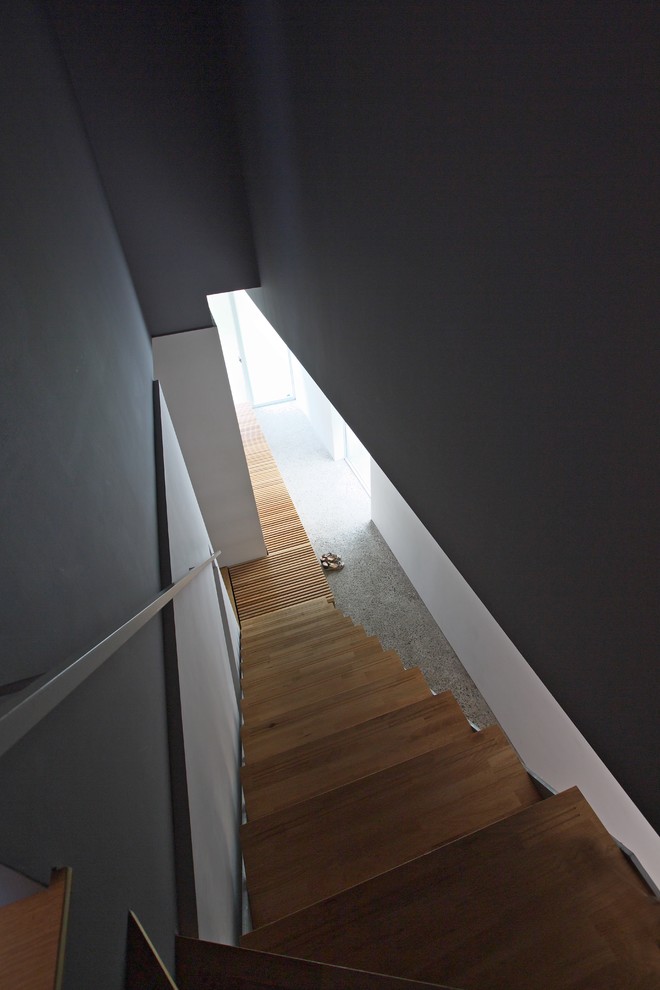 他の地域にあるおしゃれな階段の写真