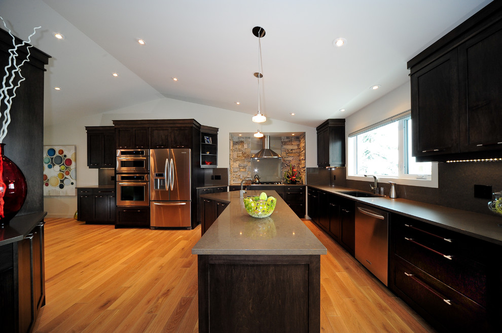 Transitional kitchen in Calgary.