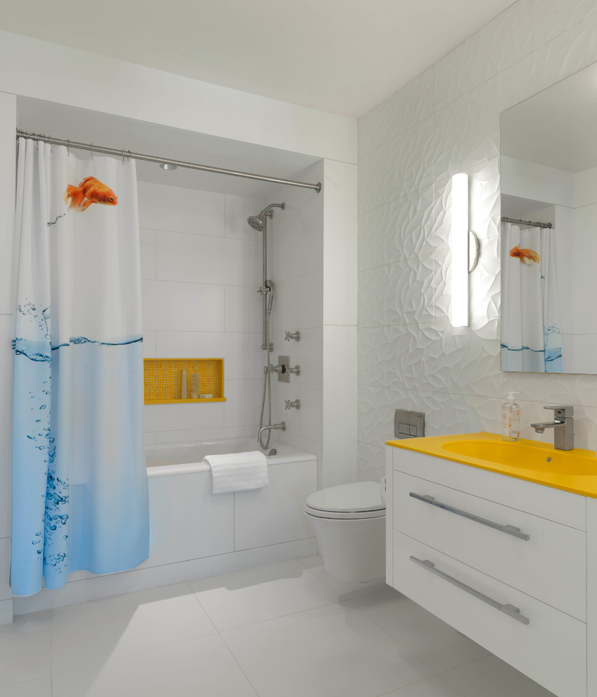 Photo of a contemporary bathroom in Providence with a shower curtain.