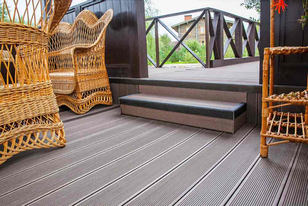 Садовые дорожки и беседка