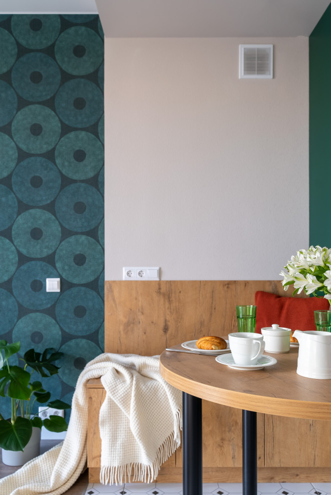 Как из однушки 45 кв.м сделать двушку с гардеробом и акцентной изумрудной кухней