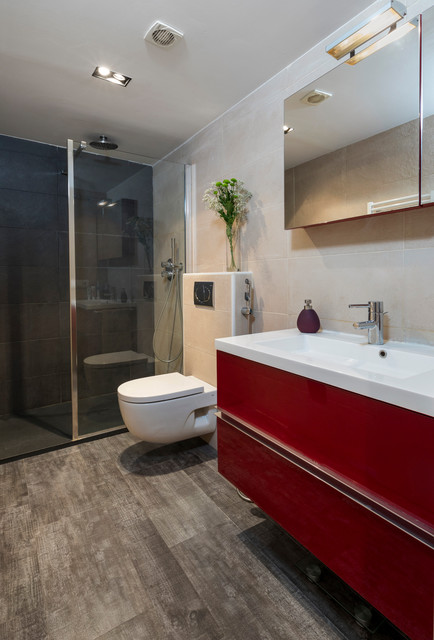 Piso en Sant Antoni de Calonge modern-badezimmer