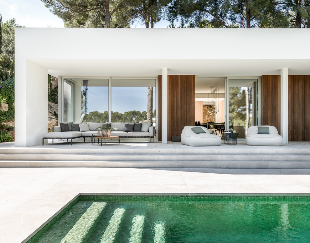 Design ideas for a contemporary exterior in Palma de Mallorca.